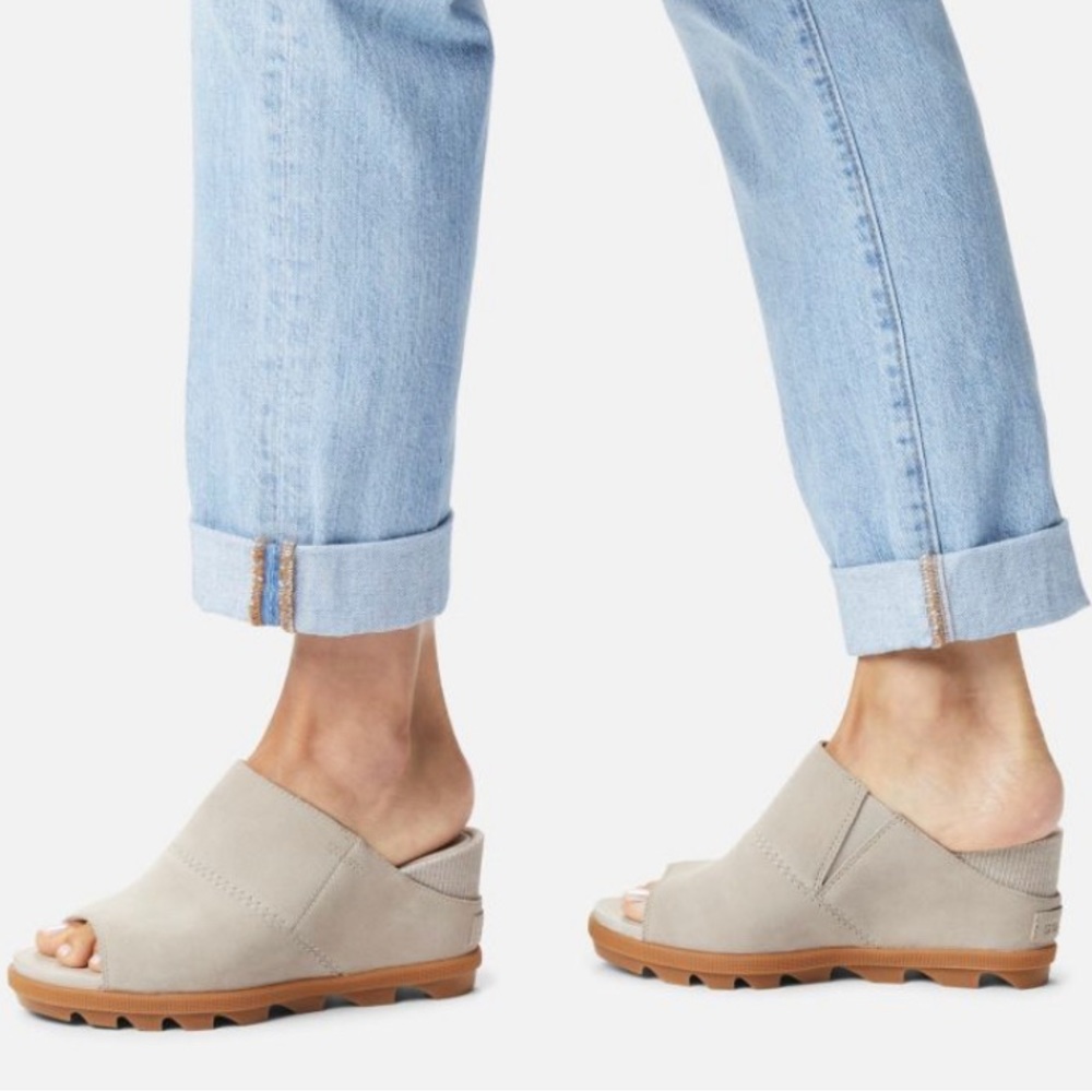 Sorel Joanie II Slides (fits like a 7)